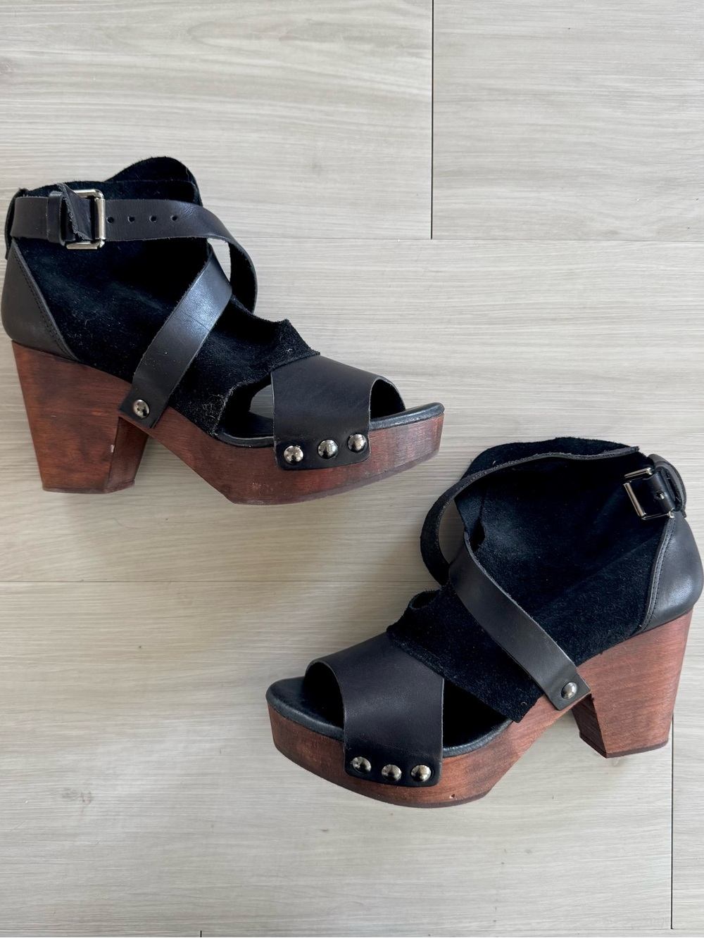 Free People Rendering Clog - Picture 3 of 10
